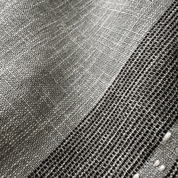 Gray and White Tassel Large Table cloth. - Picture 2 of 7